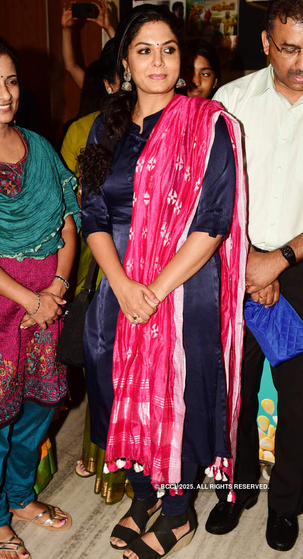Asha Sarath Photos