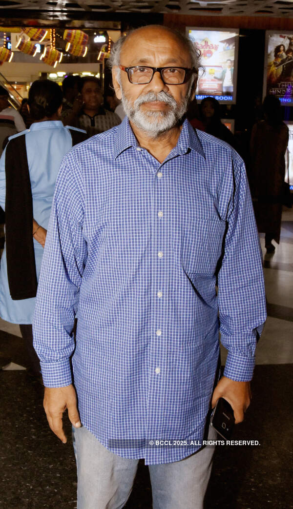 Masood Akhtar Photos