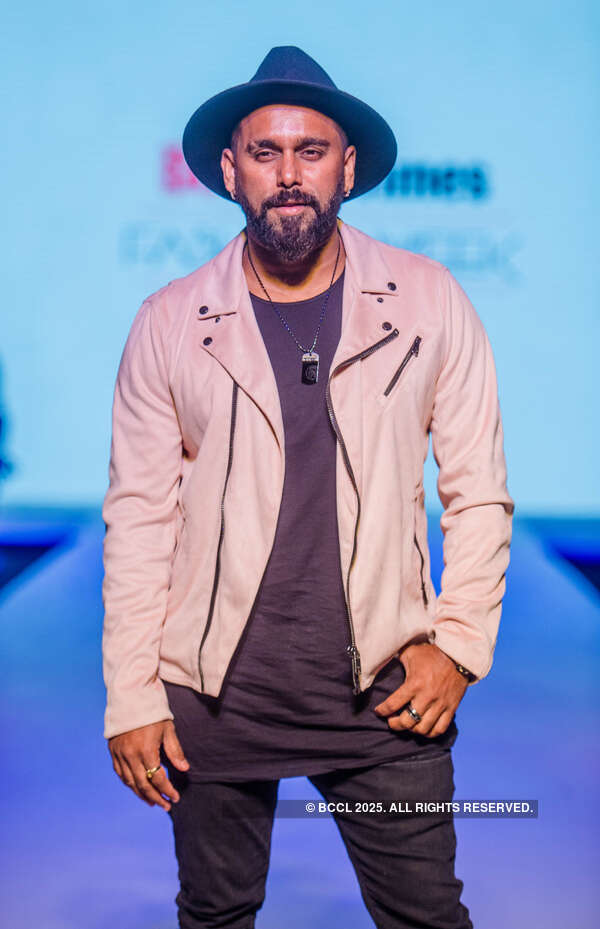 Bosco Martis Stills