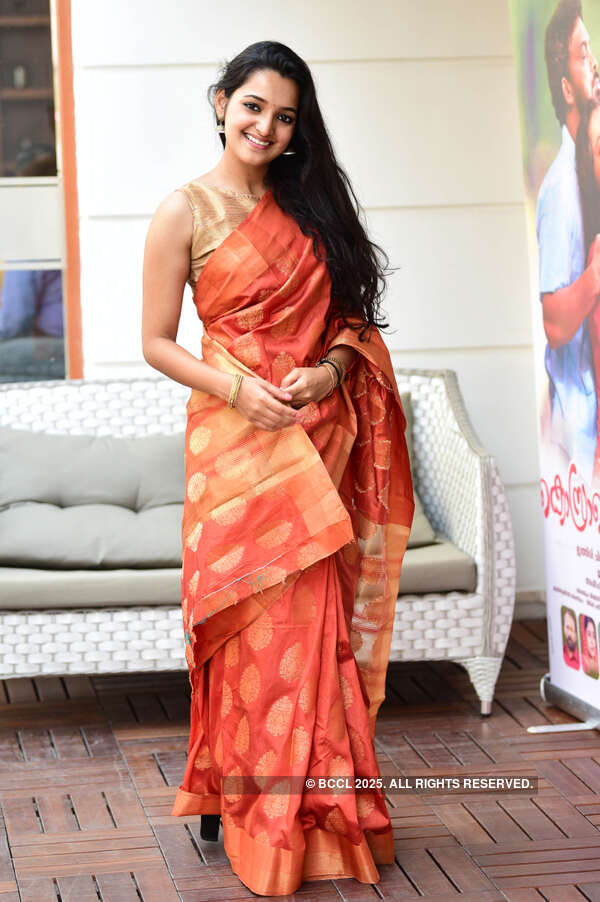 Thanuja Karthik Photos