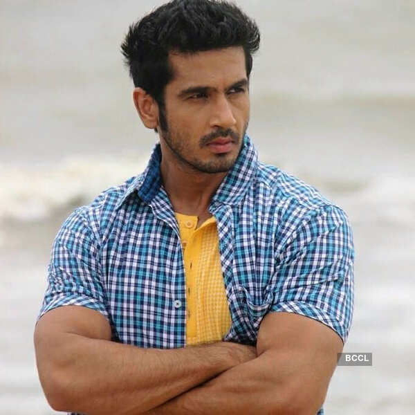 Malhar Pandya Images
