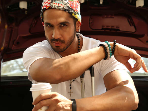 Malhar Pandya Photos
