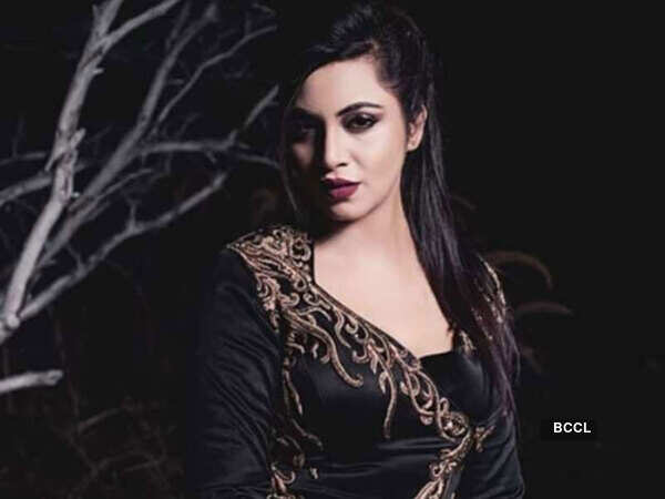 Arshi Khan Photos