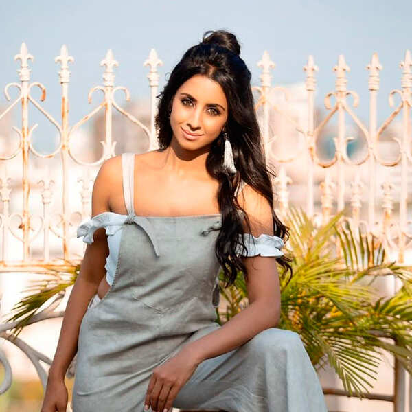 Sanjjanaa Galrani