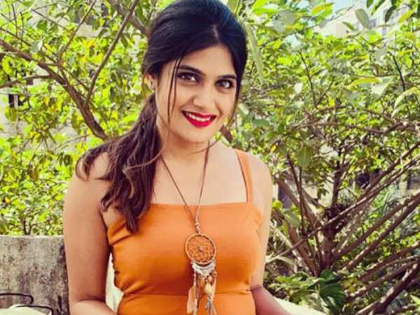 Isha Keskar Wallpapers