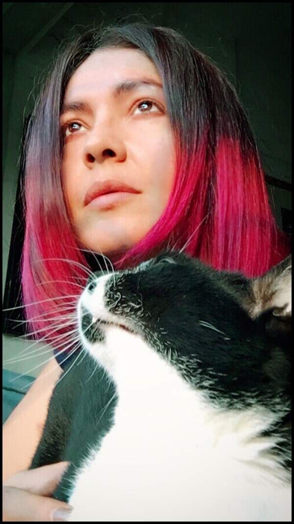 Pooja Bhatt Stills