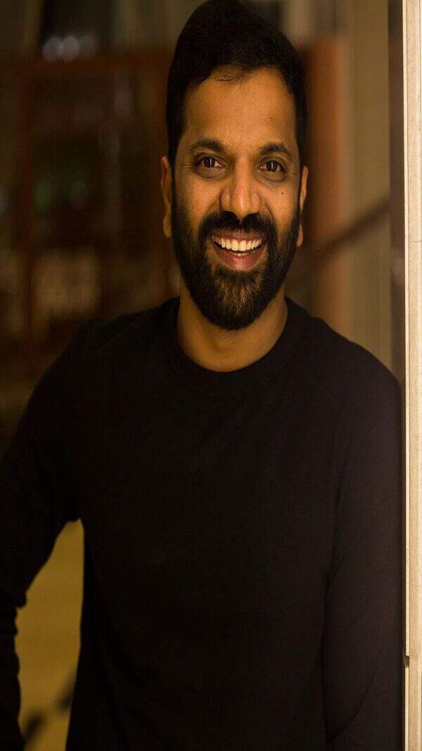 Sathish Ninasam Images