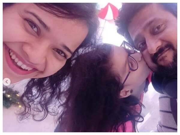 Jitendra Joshi Photos