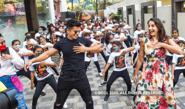 Aadil Khan Images