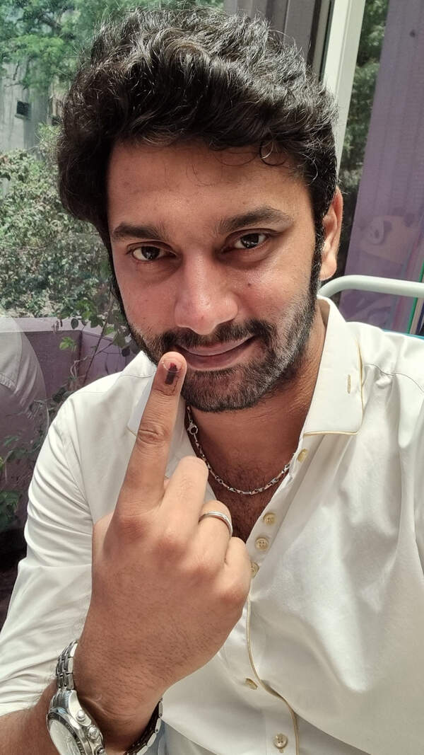 Arulnithi Photos