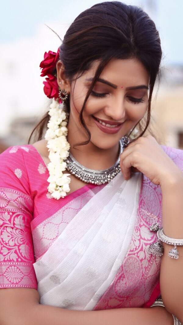 Athulya Ravi