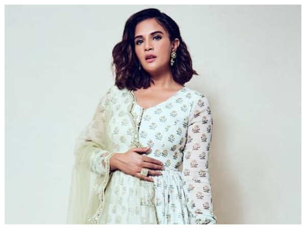 Richa Chadha Pictures