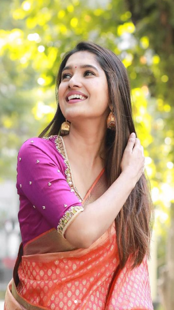 Vani Bhojan