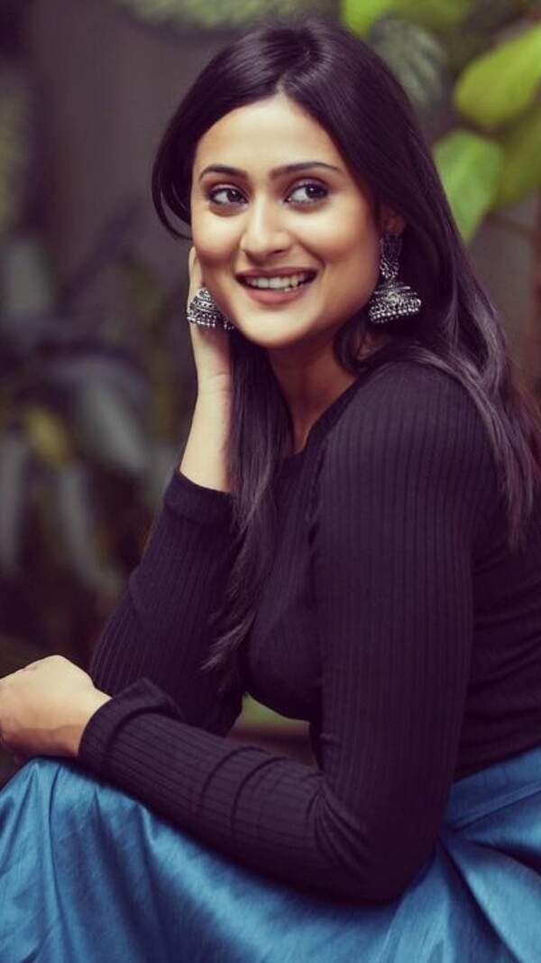 Amrutha Iyengar Stills
