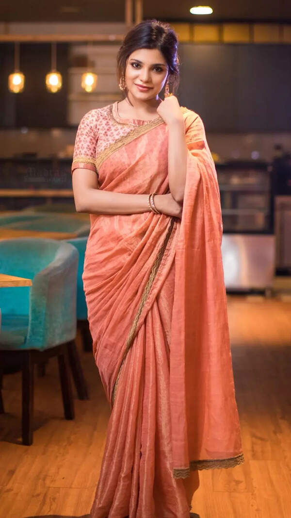 Aathmika Wallpapers