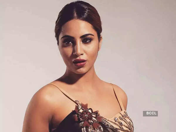 Arshi Khan Pictures