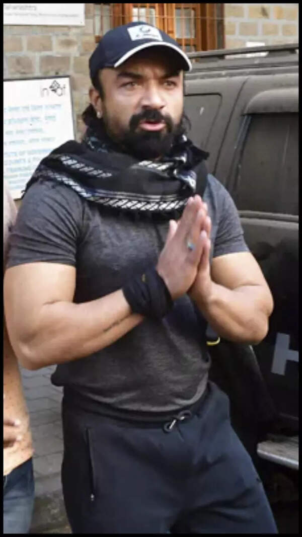 Ajaz Khan Pictures