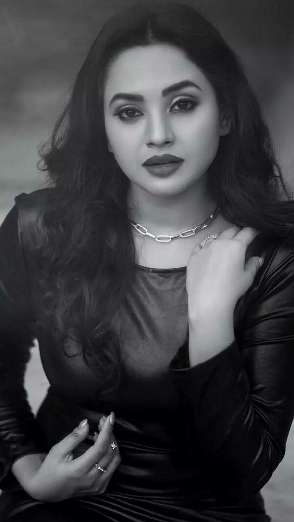 Yasha Shivakumar Images