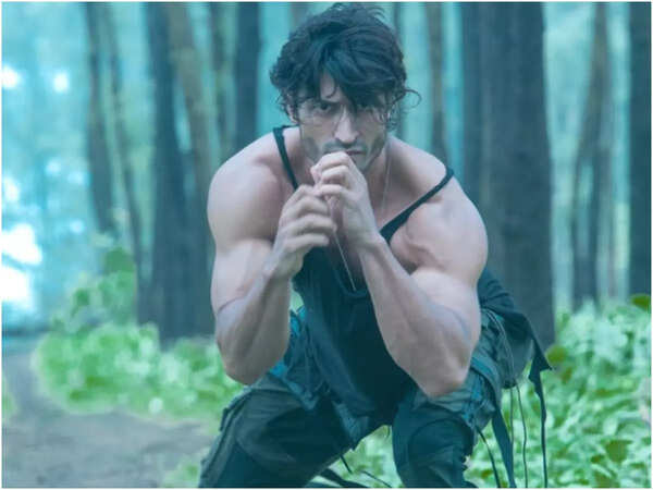 Vidyut Jammwal Images