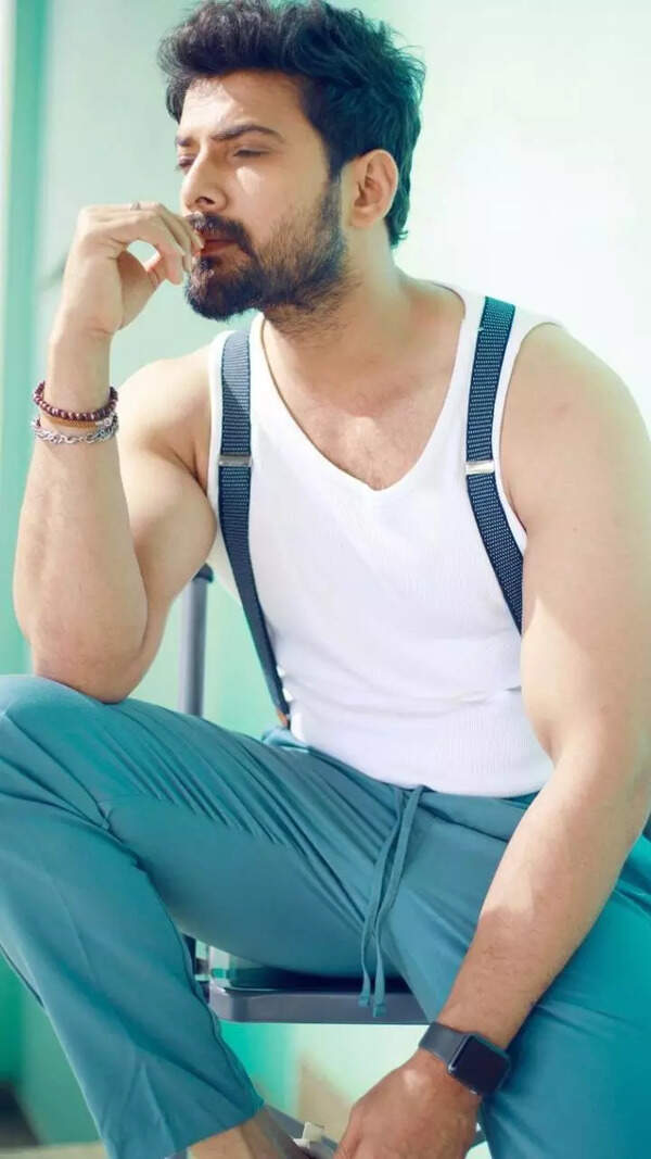 Praveen Tej Photos