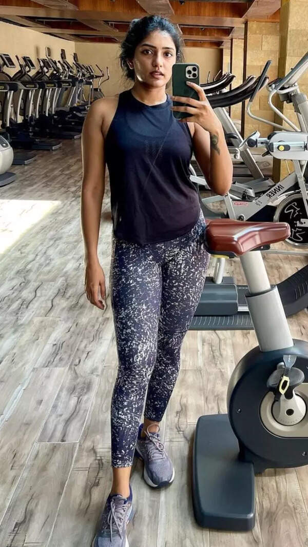Eesha Rebba Wallpapers