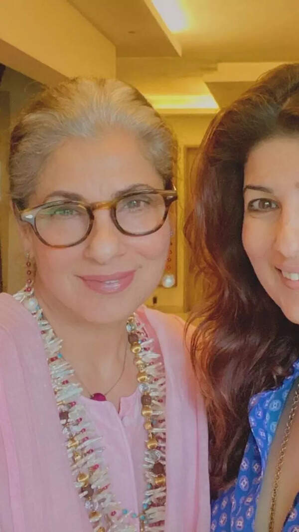 Dimple Kapadia Photos