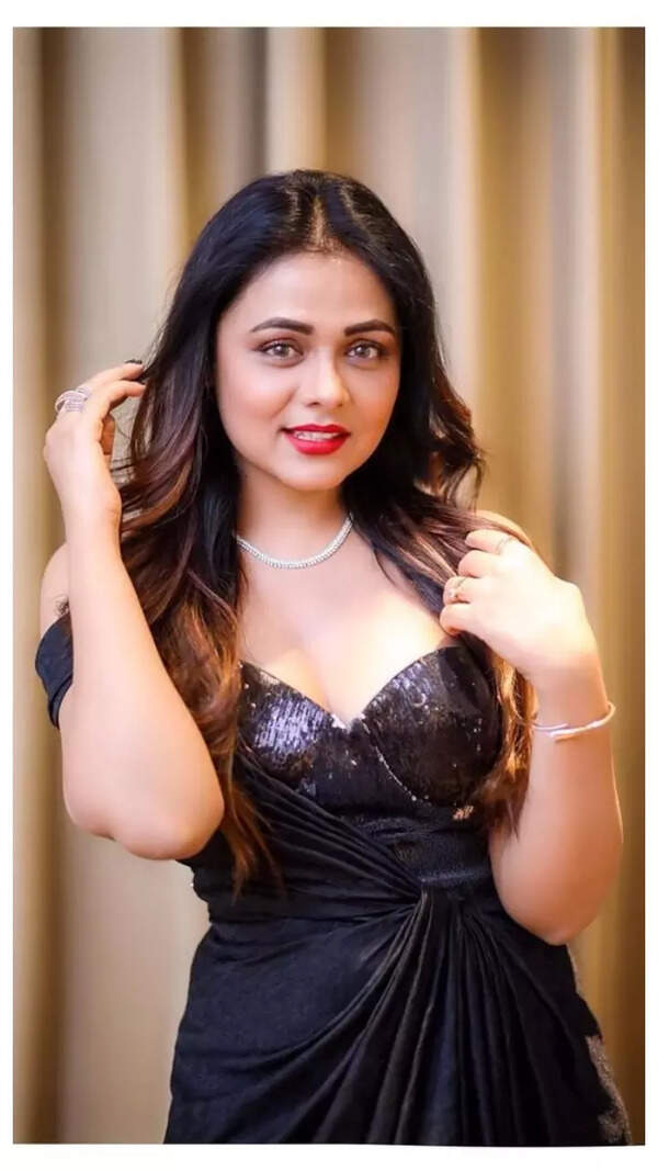 Prarthana Behere Wallpapers