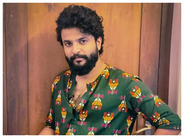 Neeraj Madhav Pictures