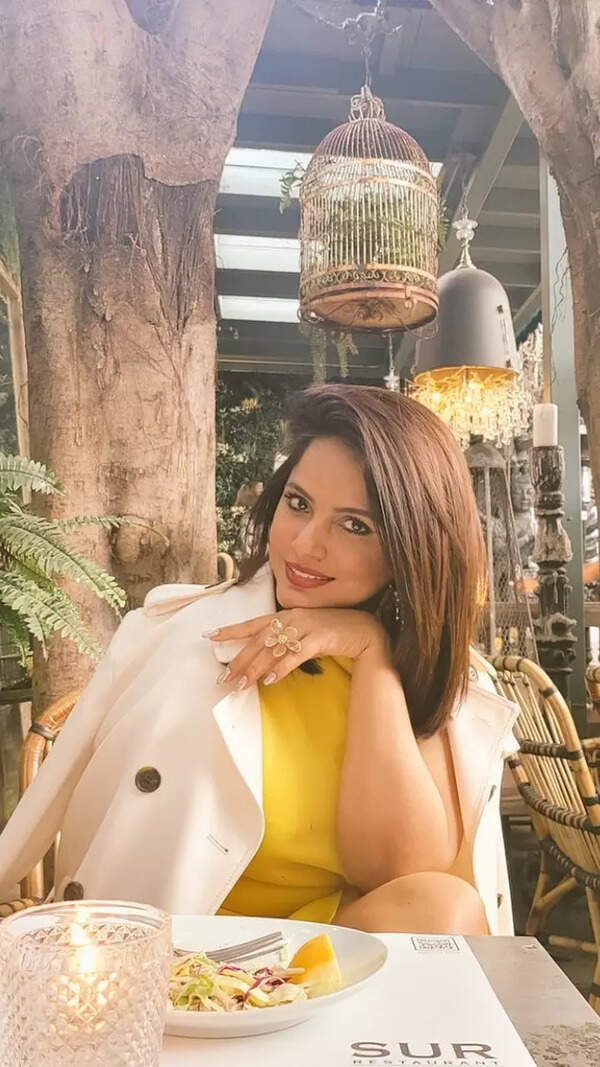 Neetu Chandra Stills