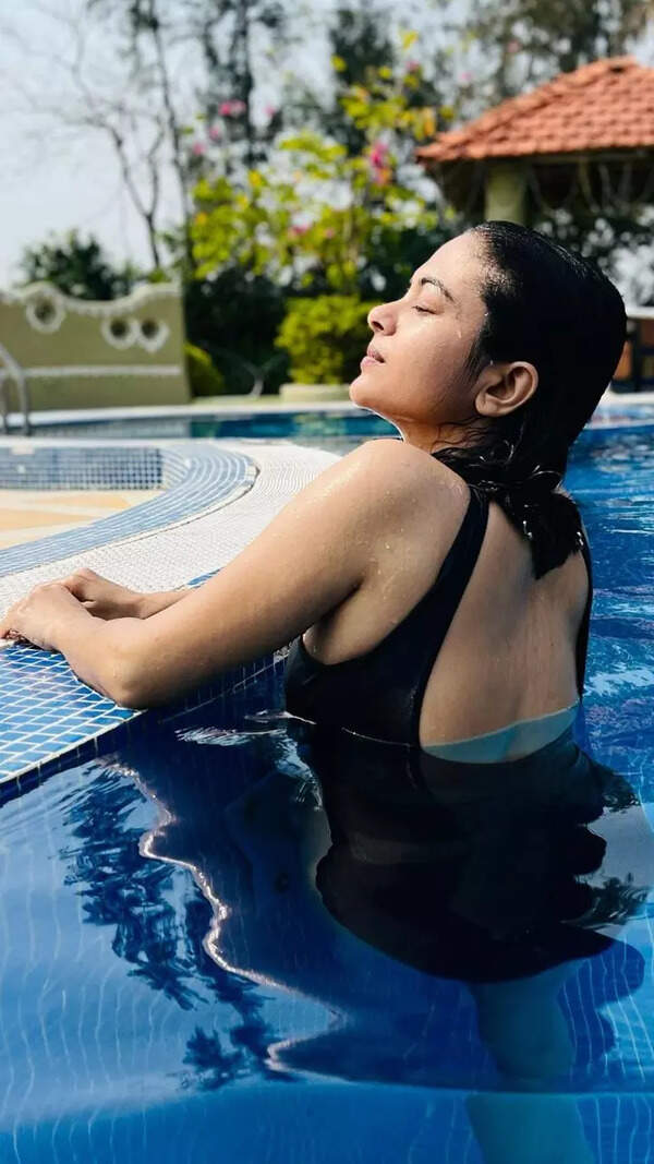 Solanki Roy Photos