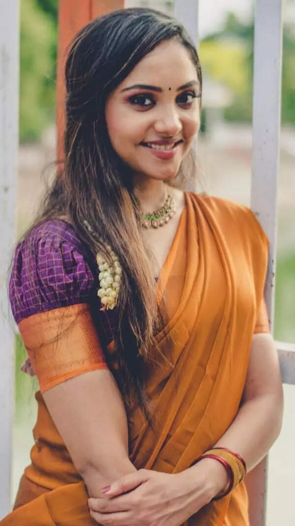 Smruthi Venkat Images