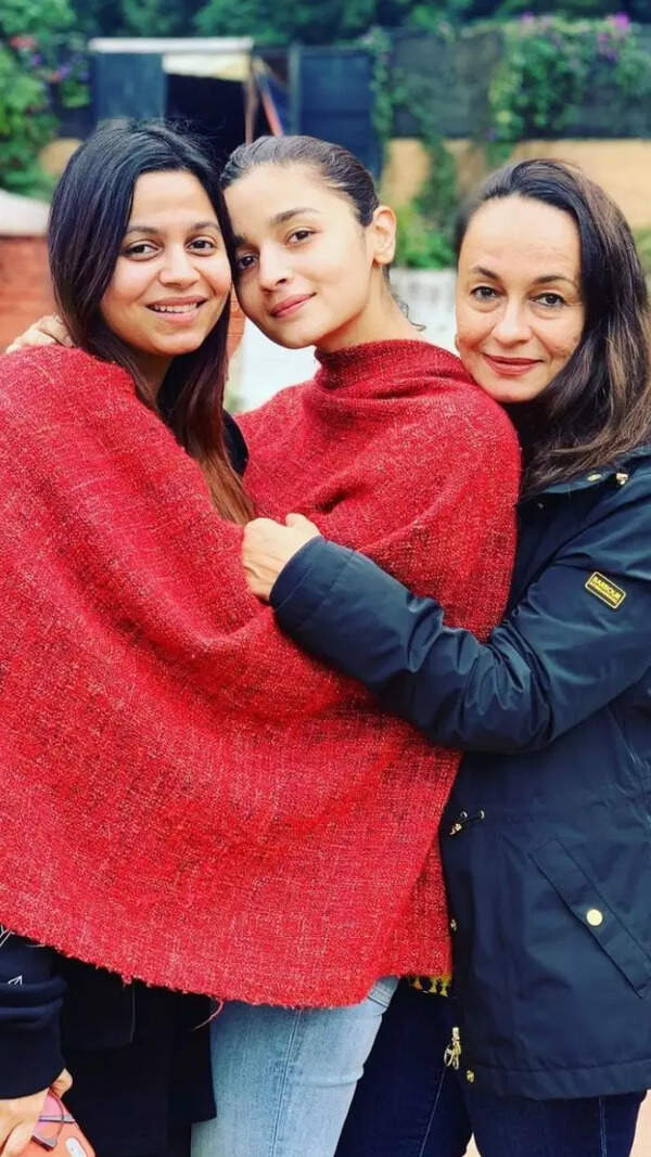 Soni Razdan
