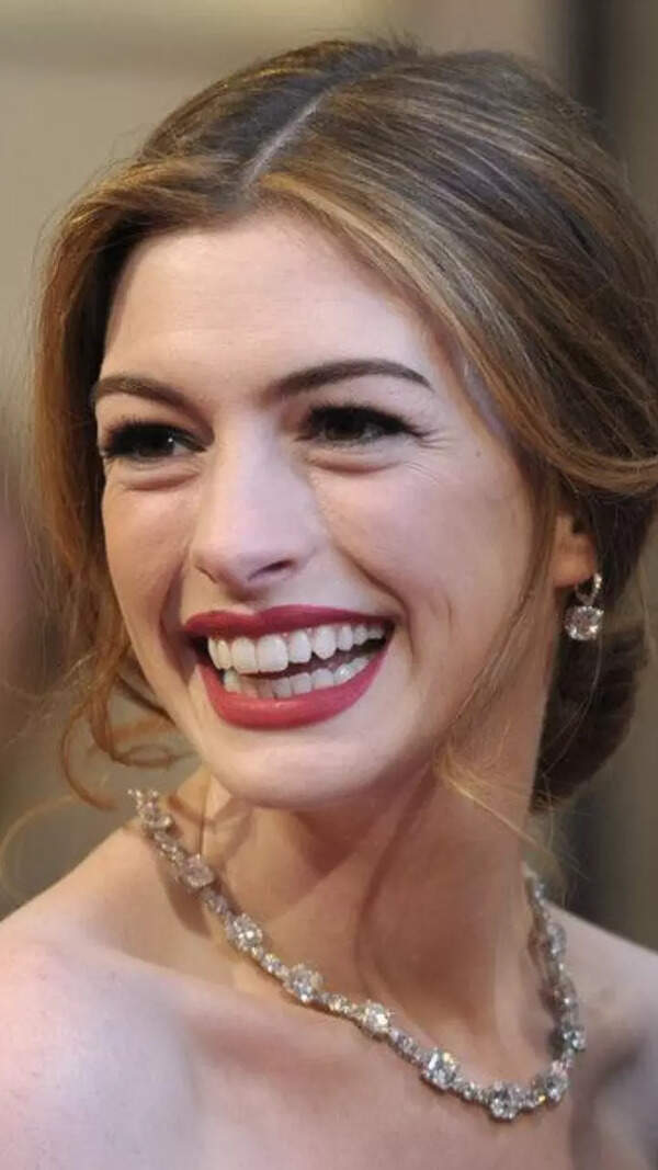 Anne Hathaway