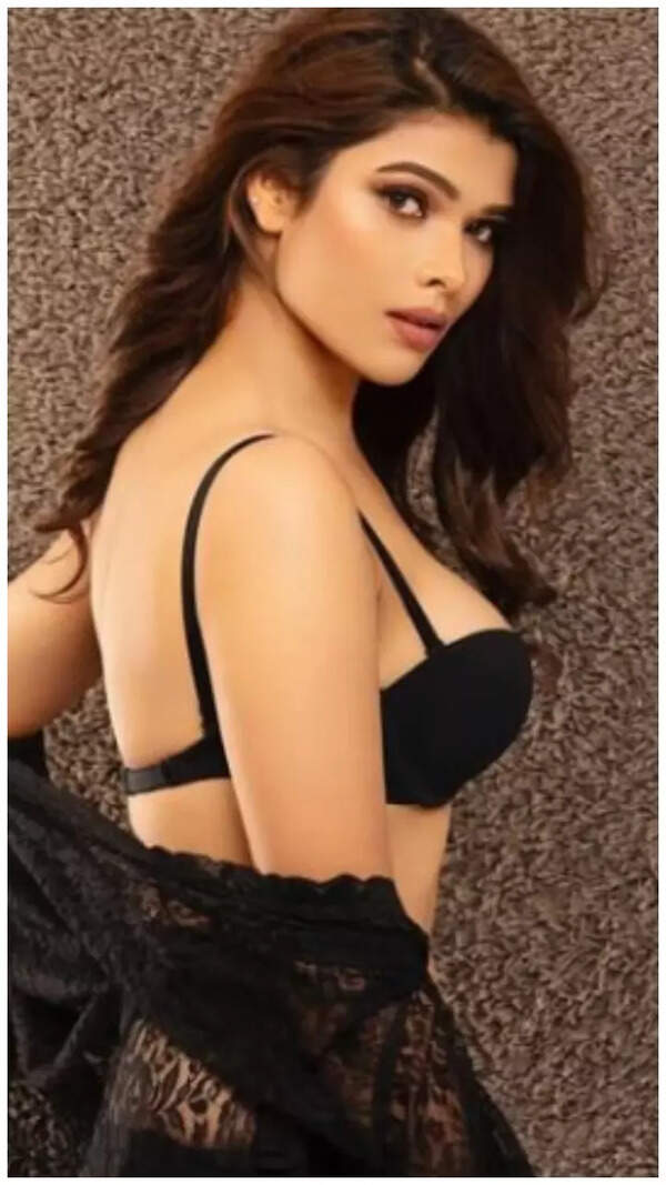 Mahima Gupta Photos