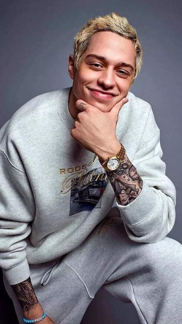 Pete Davidson Wallpapers