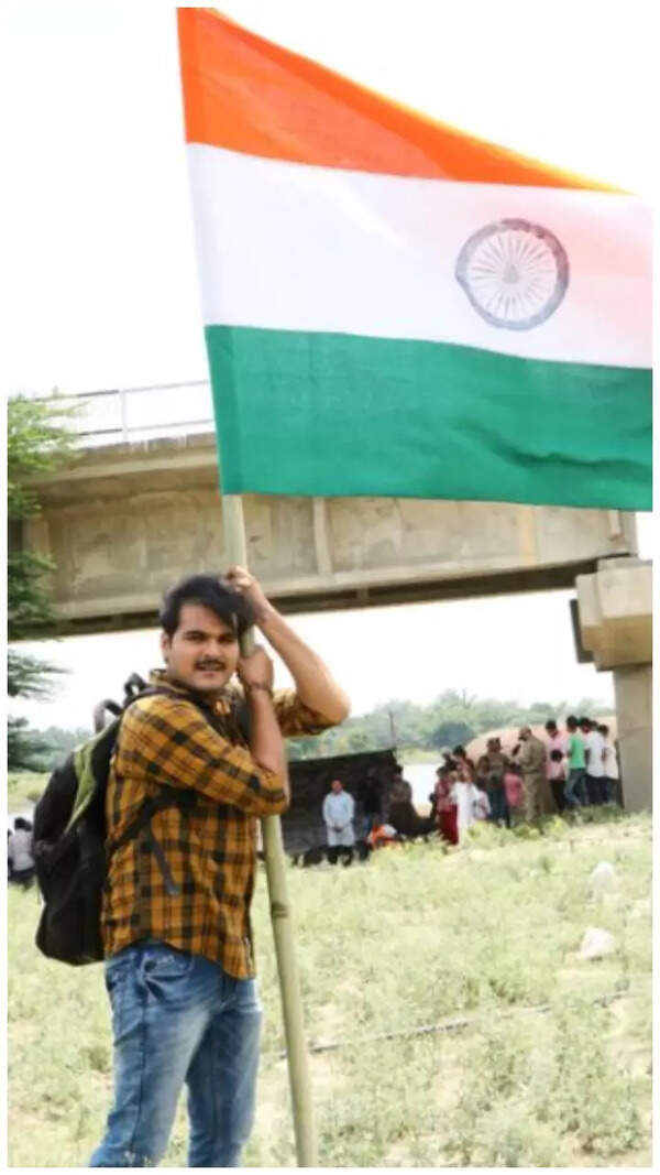 Arvind Akela Photos