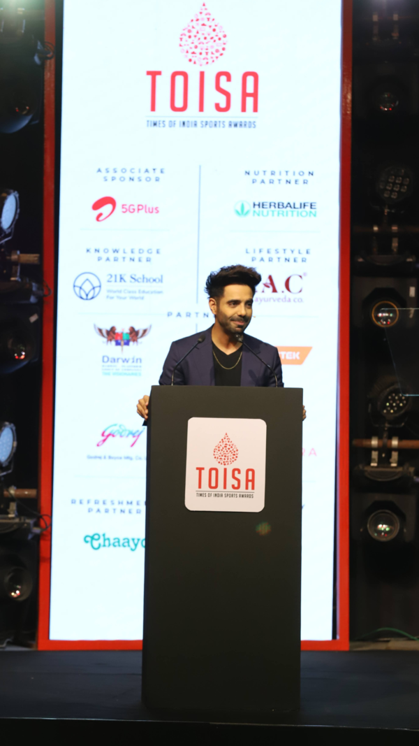 Aparshakti Khurana Images
