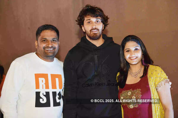 Apeksha Purohit Wallpapers