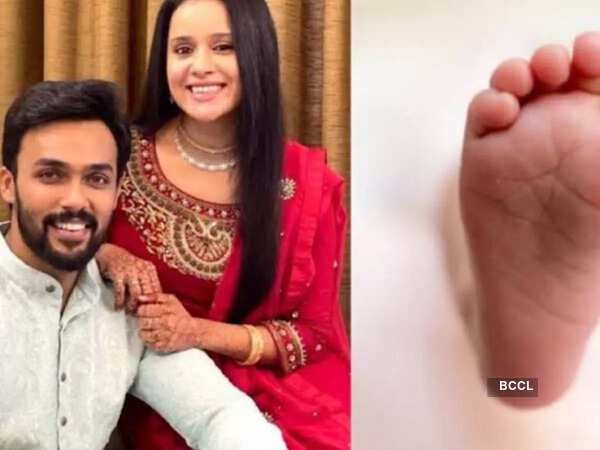 Arav Stills