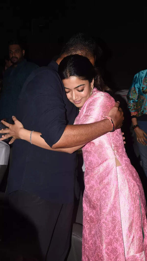 Vamshi Paidipally Photos