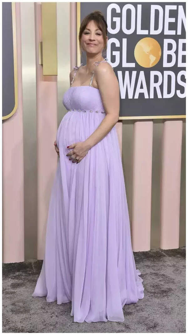 Kaley Cuoco Pictures