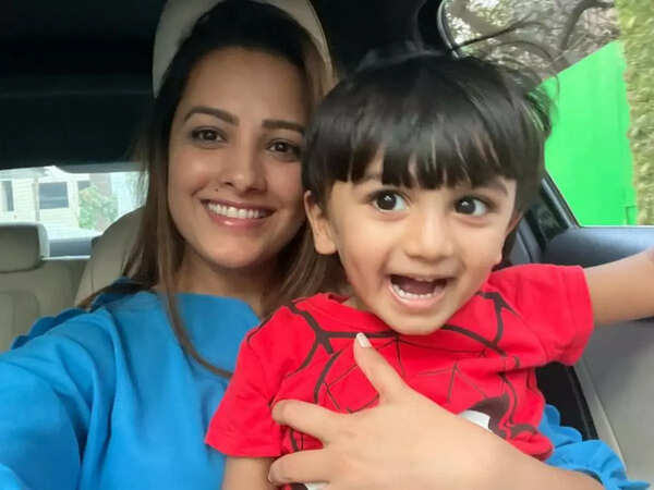 Anita Hassanandani Pictures