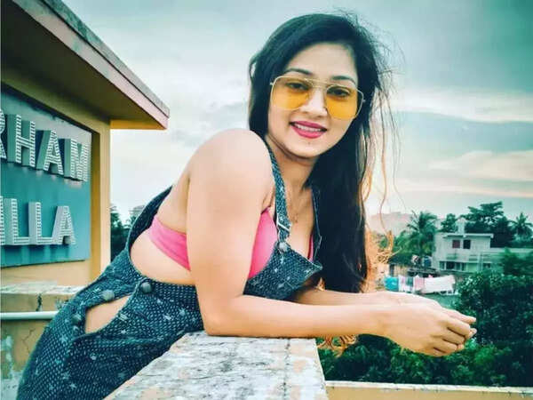Payel Sarkar Pictures