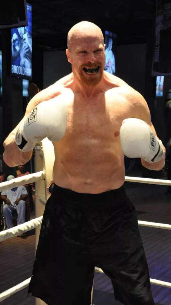 Nathan Jones Photos