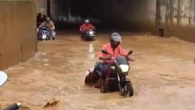 South India Flood Live Updates: IMD issues 'orange alert' in two districts in Kerala