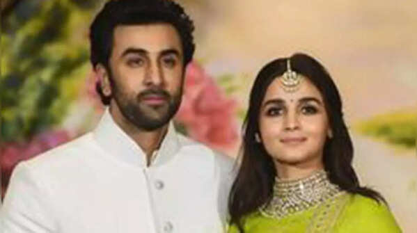 Alia Bhatt & Ranbir Kapoor 