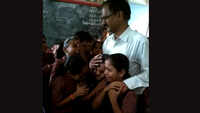 Students break down after learning school teacher's transfer in MP's Katni