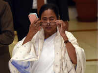 SC asks West Bengal govt to allow BJP to hold rallies in state 