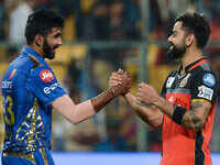 Umpiring howler creates controversy as Mumbai Indians beat RCB