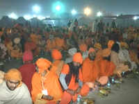 Kumbah Mela 2019: Thousands of sadhus feast together for Samashti Bhandara